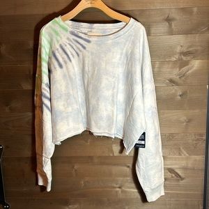 - Lucky Brand Woman’s loose crop sweatshirt